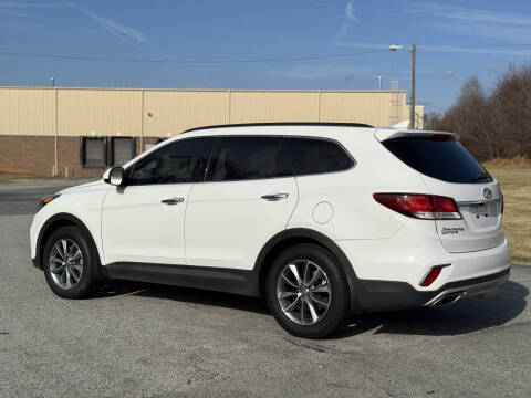 2017 Hyundai Santa Fe SE