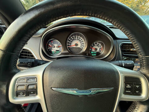 2014 Chrysler 200 Limited