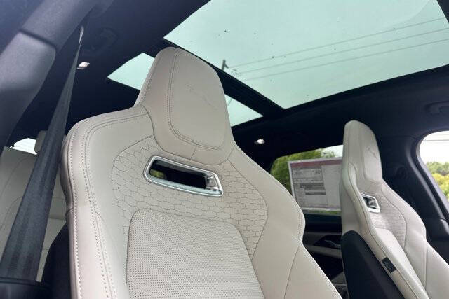 2026 Jaguar F-PACE P250 R-Dynamic S