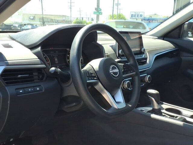 2025 Nissan Altima 2.5 SV