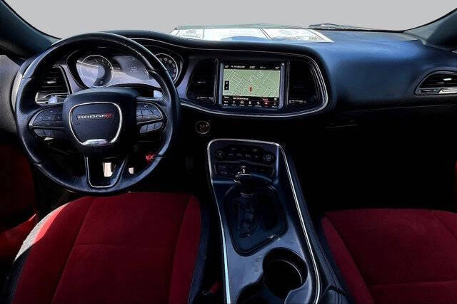 2018 Dodge Challenger 392 HEMI Scat Pack Shaker