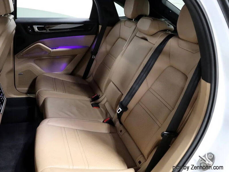 2020 Porsche Cayenne Coupe