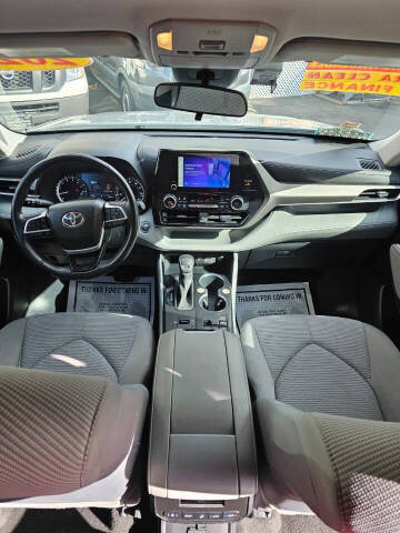 2023 Toyota Highlander Platinum