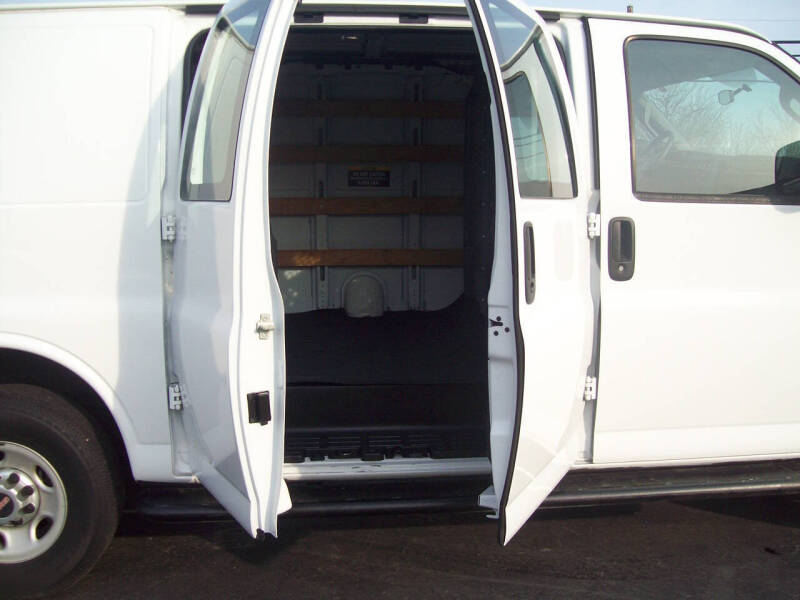2016 GMC Savana 2500