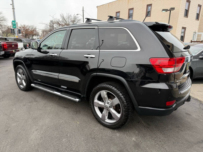 2013 Jeep Grand Cherokee Overland photo 8