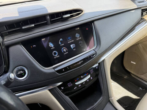 2017 Cadillac XT5
