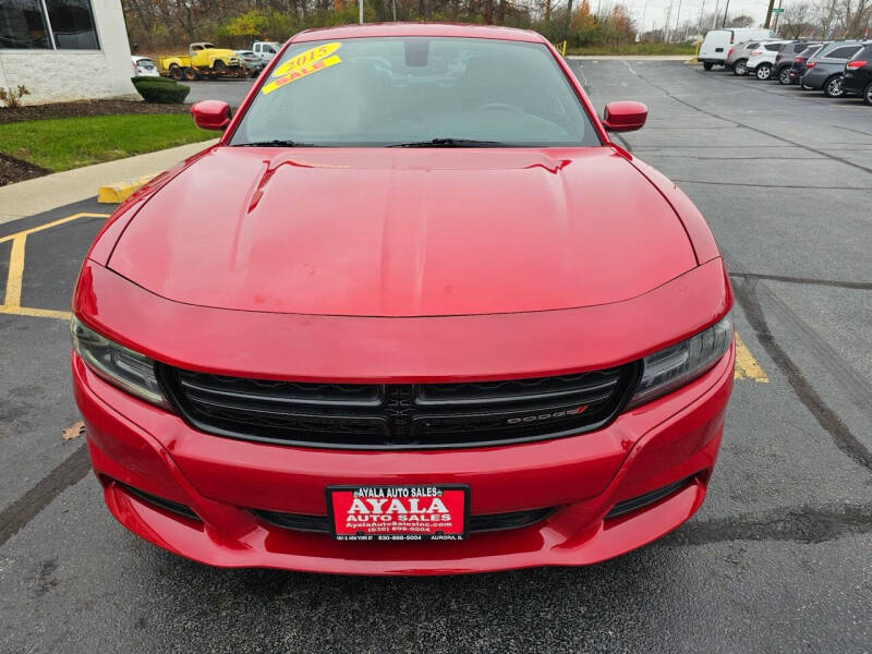 2015 Dodge Charger SXT photo 4