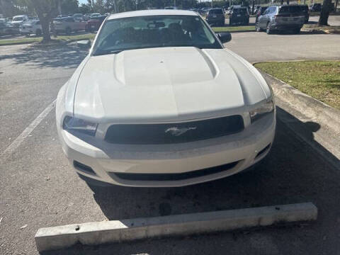 2011 Ford Mustang V6