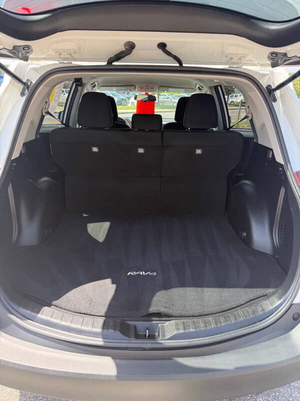 2015 Toyota RAV4 LE