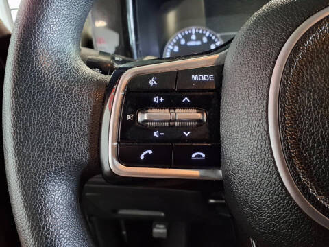 2022 Kia Sorento LX