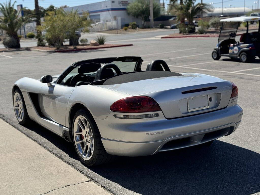 2003 Dodge Viper 9