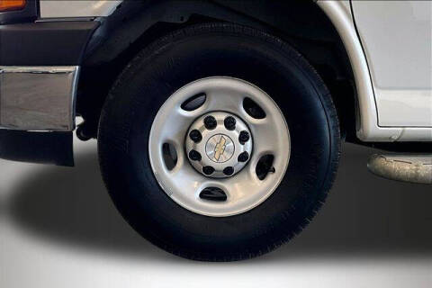 2024 Chevrolet Express 2500