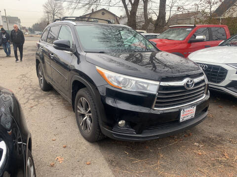 2016 Toyota Highlander for sale at Charles and Son Auto Sales in Totowa NJ