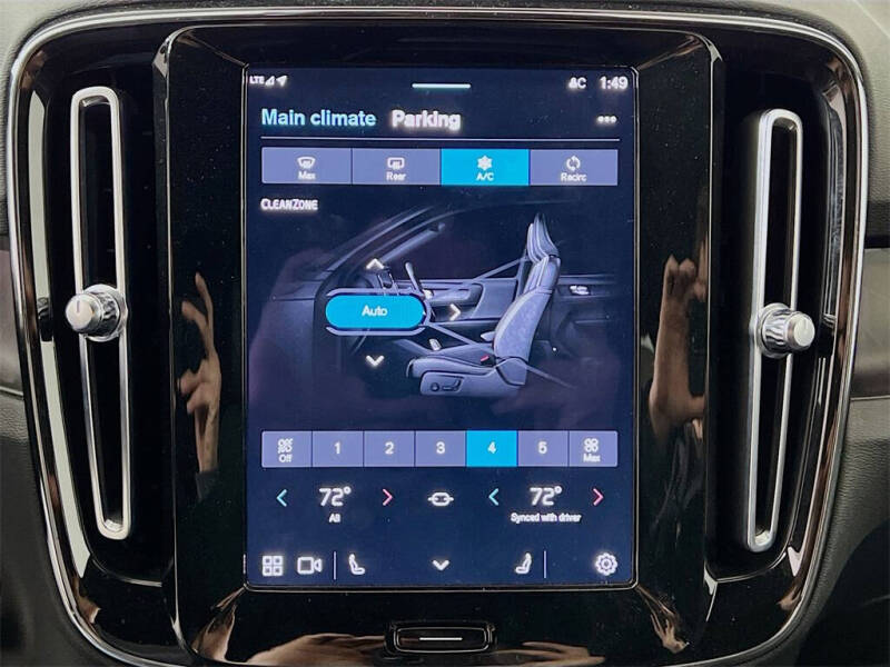 2023 Volvo XC40 Recharge Twin Core