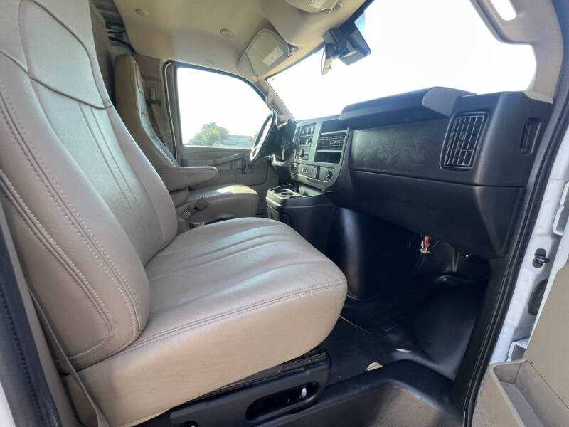 2020 Chevrolet Express 3500