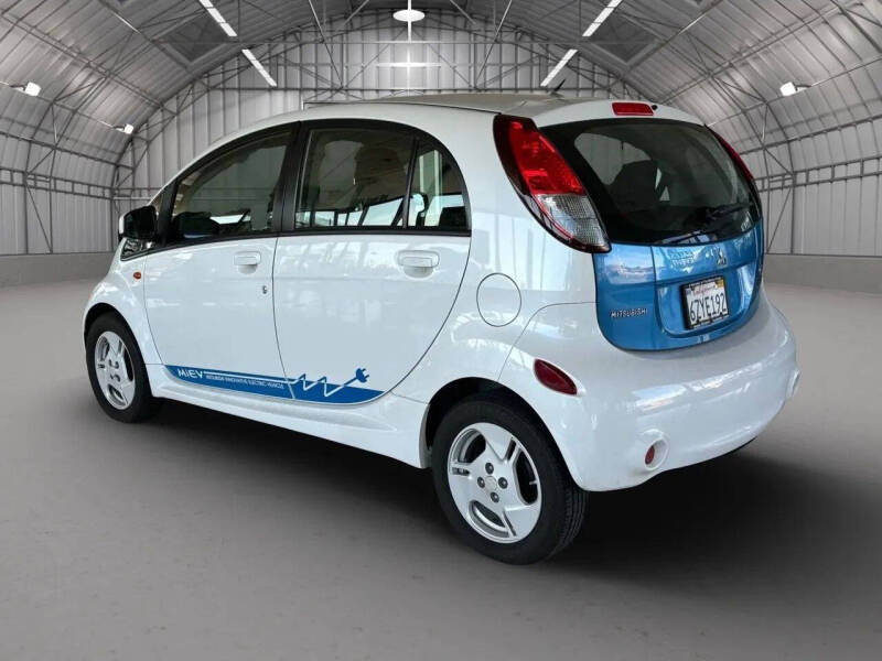 2012 Mitsubishi i-MiEV