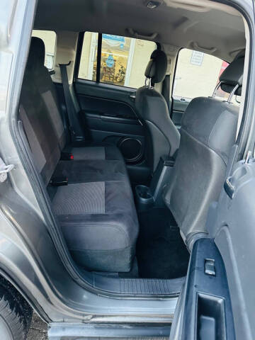 2012 Jeep Compass Sport