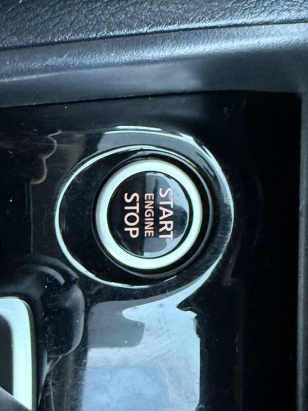 2023 Nissan Versa SV