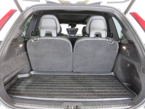 2019 Volvo XC90 T6 Momentum