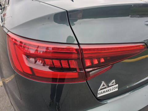 2017 Audi A4 2.0T quattro Prestige
