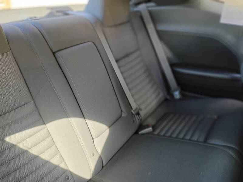 2014 Dodge Challenger SXT