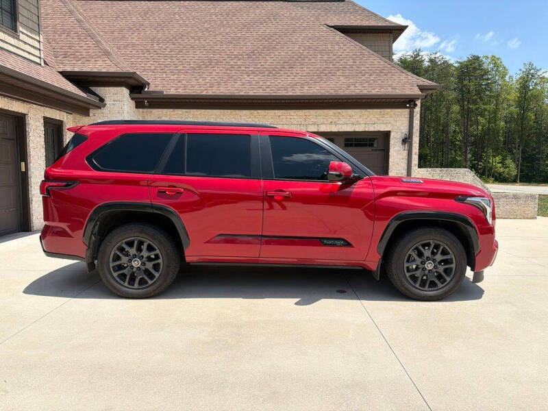 2024 Toyota Sequoia Platinum