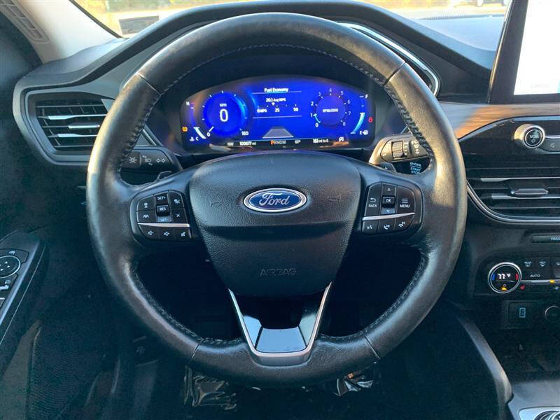 2020 Ford Escape Titanium