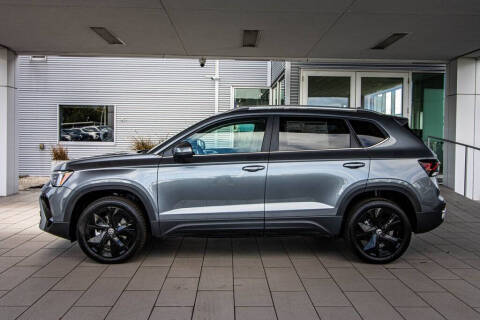 2026 Volkswagen Taos SE