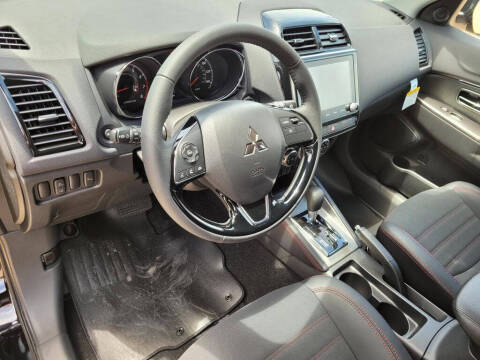 2026 Mitsubishi Outlander Sport SE