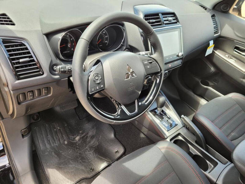 2026 Mitsubishi Outlander Sport SE