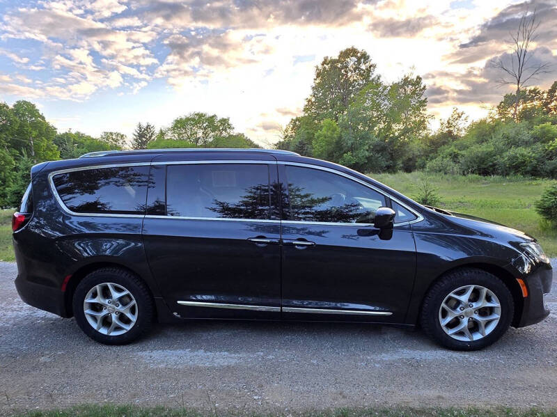 2019 Chrysler Pacifica Touring L Plus