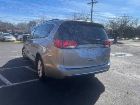 2017 Chrysler Pacifica Touring Plus