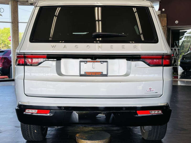 2024 Jeep Wagoneer Series III