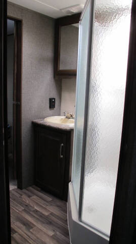 2016 Keystone RV COUGAR 24 SWBE