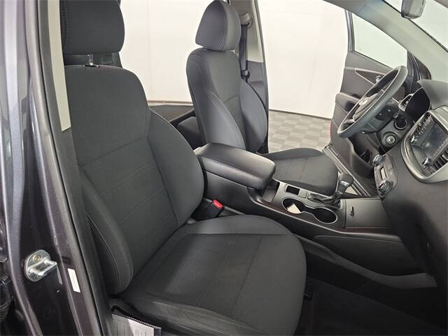 2019 Kia Sorento LX V6