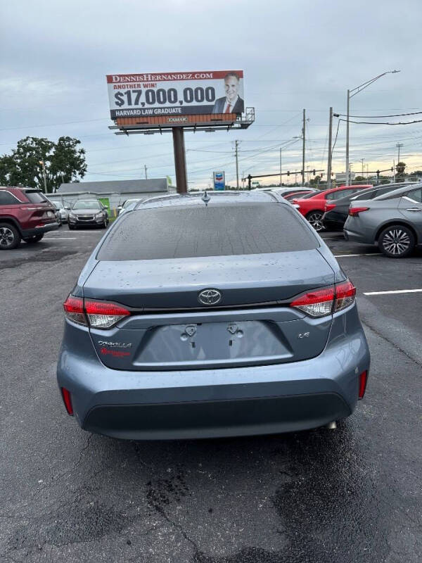 2024 Toyota Corolla LE