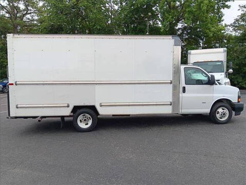 2021 GMC Savana