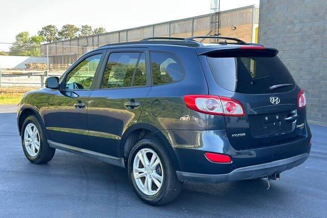 2011 Hyundai Santa Fe SE