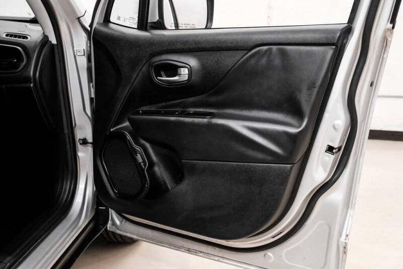 2017 Jeep Renegade Altitude