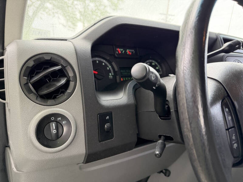 2013 Ford E-Series