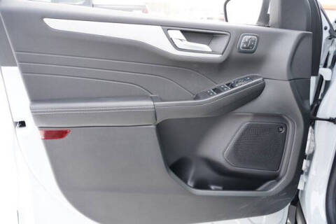 2026 Ford Escape Hybrid Platinum