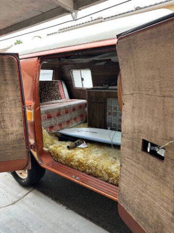 1975 Dodge Ram Van