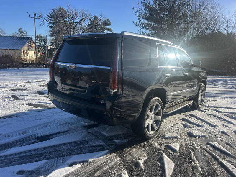 2020 Cadillac Escalade Luxury