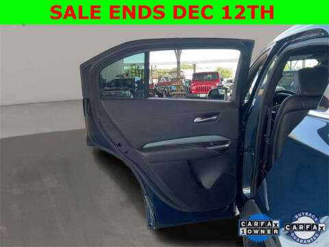 2021 Cadillac XT4 Premium Luxury