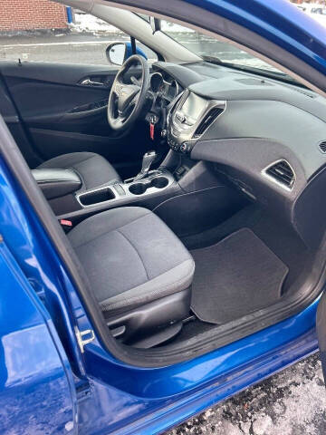 2017 Chevrolet Cruze LT Auto