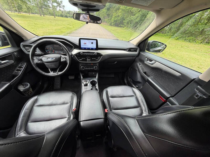 2020 Ford Escape SEL