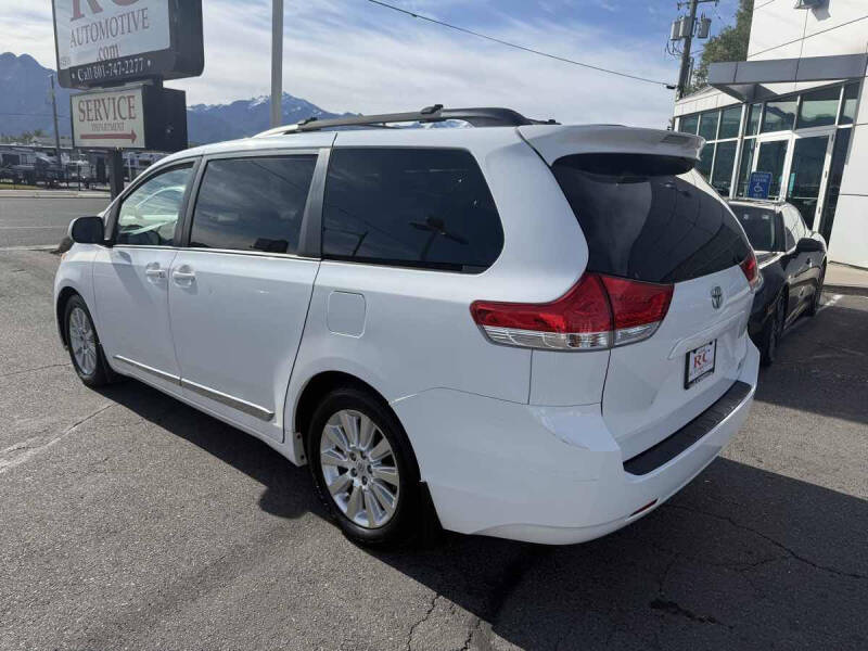 2011 Toyota Sienna XLE 7-Passenger