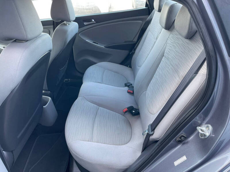 2016 Hyundai Accent SE