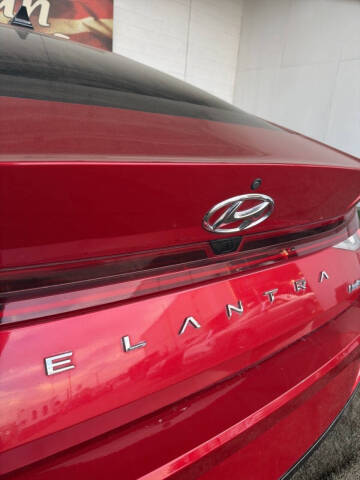 2022 Hyundai Elantra
