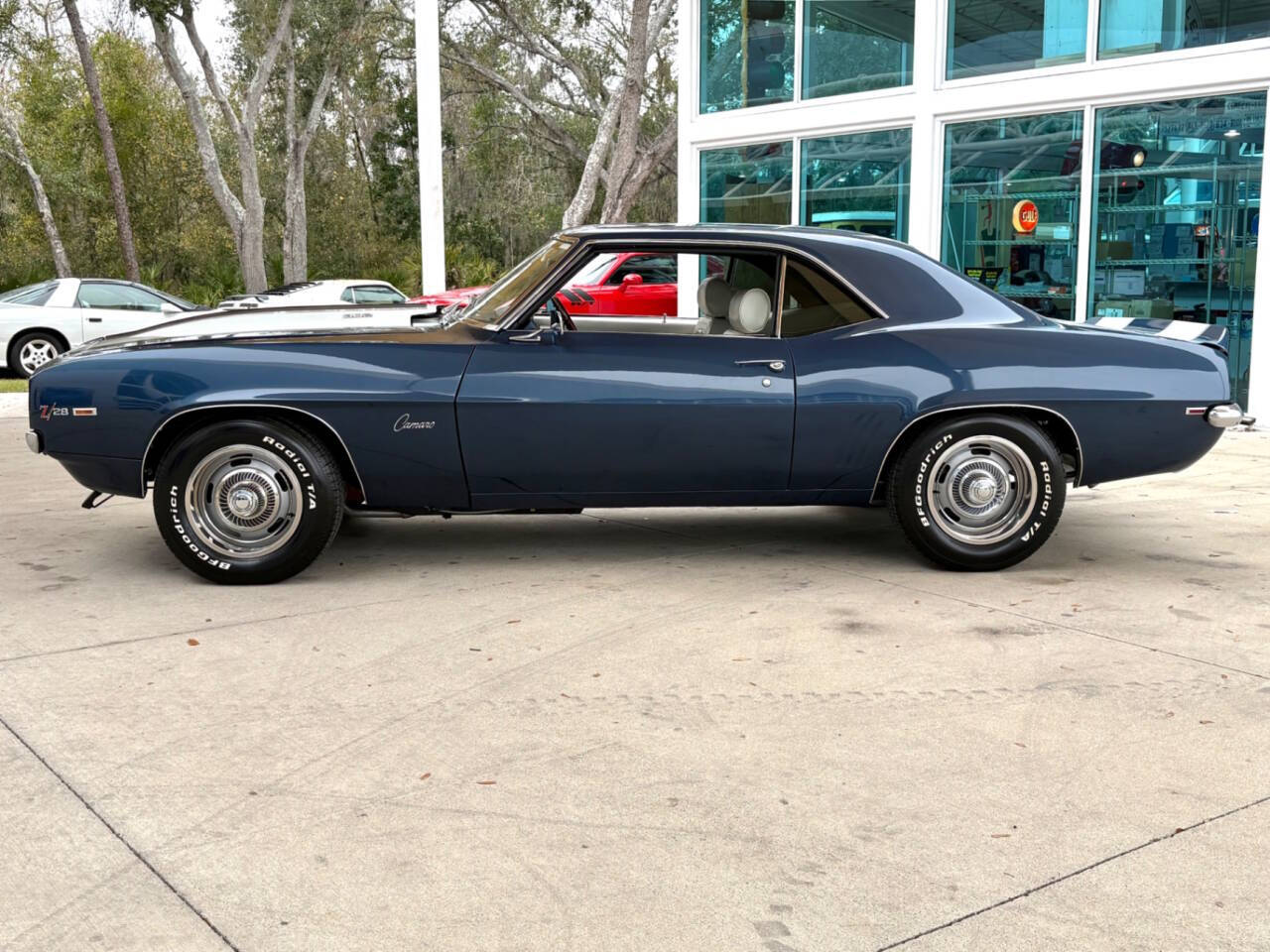 1969 Chevrolet Camaro 11